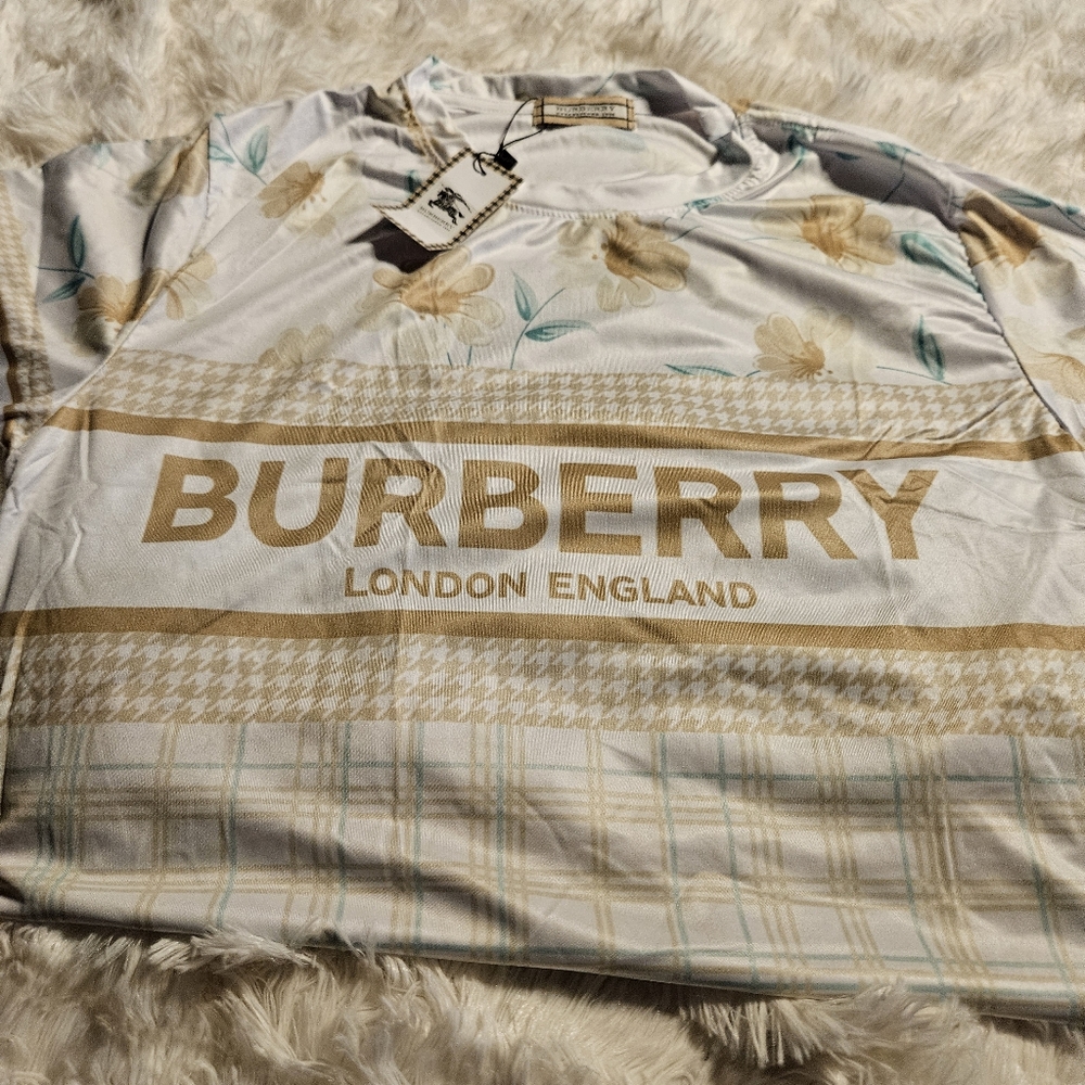 Burberry top